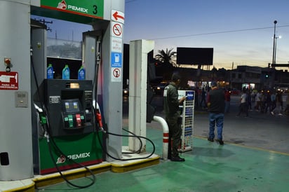 Injustificado. Asociación realiza el trámite de forma gratuita, al considerar que el alza de la gasolina es injustificada. (EL SIGLO DE TORREÓN)