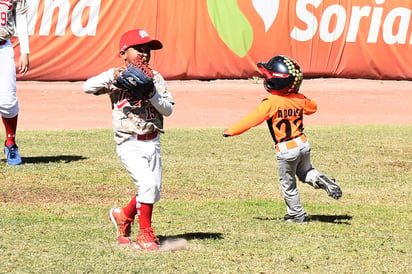 Fue en las instalaciones del estadio infantil Sertoma, ubicado en la colonia Torreón Jardín, donde se realizó el encuentro de los mánagers (EL SIGLO DE TORREÓN)