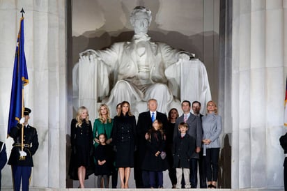 Reunidos. Trump dio un discurso ante miles de personas reunidas en el Monumento a Abraham Lincoln. 