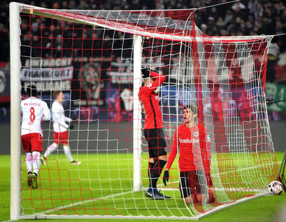 La tercera anotación del duelo, llegó en el minuto 67 por un autogol del mediocampista español Jesús Vallejo. (EFE)