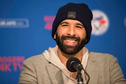 José Bautista bateó apenas para .234 con 22 cuadrangulares y 69 carreras producidas en 2016. (AP)