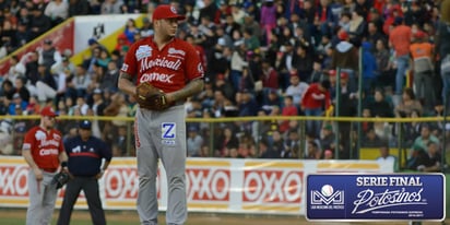 Héctor Velázquez lució en la lomita de Mexicali. El abridor no permitió carreras en siete entradas y un tercio de trabajo y ponchó a 10. Mexicali empata la serie final en la Liga del Pacífico