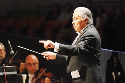 Listo. Camerata dará su segundo concierto del año bajo la dirección del maestro José Guadalupe Flores. (CORTESÍA)