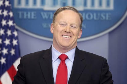 Spicer aseguró que el presidente, Donald Trump, 'está comprometido con una agenda que garantice los derechos humanos para todos los ciudadanos del mundo'. (EFE)