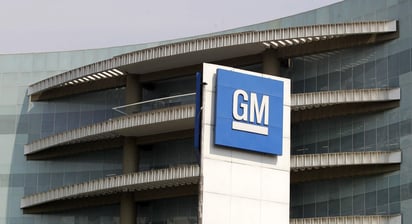 El predicamento de las compañías fue puesto en evidencia antes de la primera reunión de Trump en la Casa Blanca el viernes con su foro empresarial, un grupo que incluye a la directora general de General Motors, Mary Barra. (ARCHIVO)