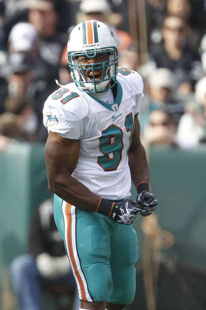 Cameron Wake podría ganar 18 millones de dólares. (Archivo)