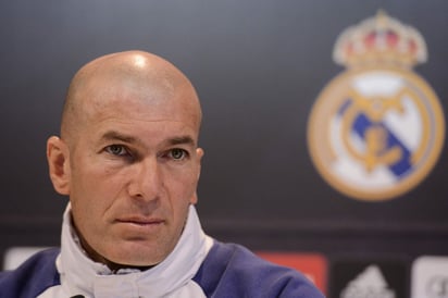 Zinedine Zidane dice que confía en sus 24 jugadores y cree que todos pueden hacer la diferencia. (EFE)