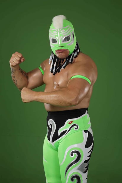 Figura en el Consejo Mundial de Lucha Libre, este gladiador es surgido de la escuela lagunera. (Especial)