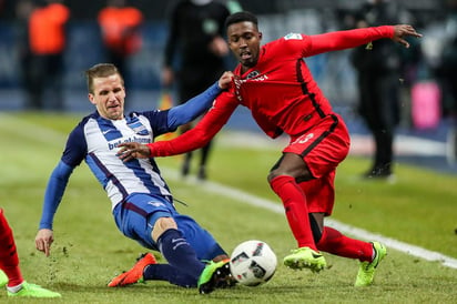 Es la tercera derrota seguida del Eintracht Frankfurt en la Bundesliga de Alemania. (EFE)