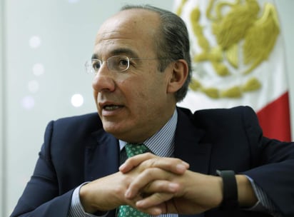 Felipe Calderón desistirá de su pensión de expresidente para donarla a niños con cáncer. (ARCHIVO)