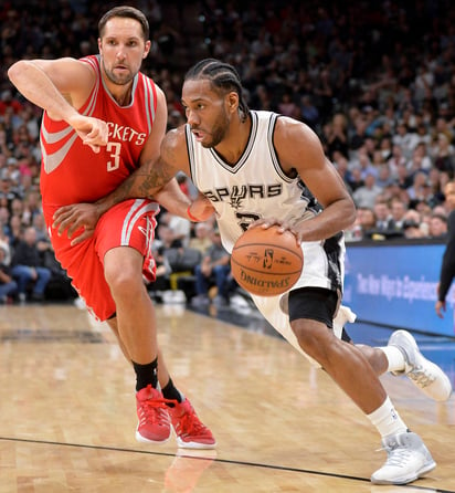 Kawhi Leonard sumó 39 puntos en la victoria de ayer. Kawhi Leonard brilla en triunfo de San Antonio