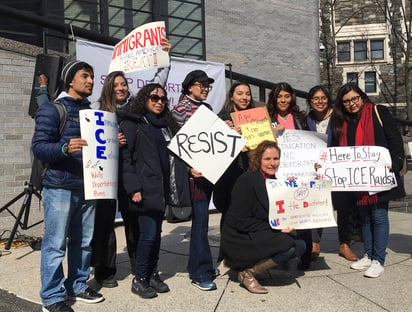 A favor. Estudiantes y profesores declararon que protegerán a inmigrantes. 