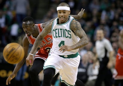 Isaiah Thomas anotó 22 puntos en la victoria de los Celtics. (AP)