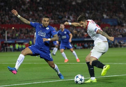 En el partido de ida, todavía bajo el mando de Claudio Ranieri, Leicester perdió 2-1 ante Sevilla. (Archivo)