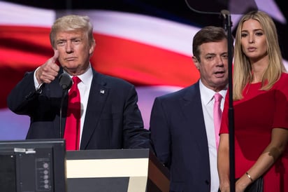 Manafort trabajó como director de campaña de Trump entre marzo y agosto del año pasado, una labor por la que no cobró. (ARCHIVO)