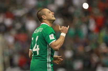 En juegos oficiales, Javier Hernández tiene 24 goles con la Selección, 13 abajo del líder Jared Borgetti. (Jam Media)