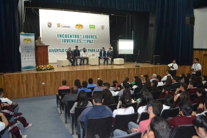 Evento. El encuentro, se desarrolló en las instalaciones de la Facultad de Medicina de la Universidad Autónoma de Coahuila. (ANGÉLICA SANDOVAL)