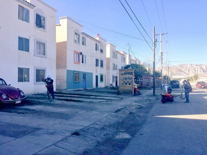 Se realiza un barrido de las calles del sector Manhattan en la colonia Rincón La Merced. (EL SIGLO DE TORREÓN) 