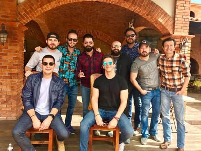 En la historia, los artistas buscan proyectar qué les gusta a las mujeres y qué les agrada a los hombres. Los Claxons se presentarán el 13 de mayo en Torreón. (ESPECIAL)