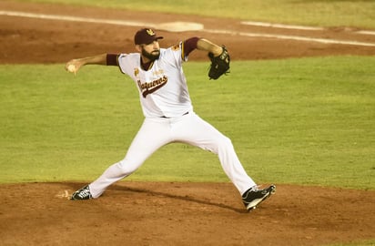 Dustin Crenshaw tuvo una gran labor ayer en el centro del diamante. El abridor de Vaqueros permitió dos carreras en siete entradas de trabajo y se adjudicó su primer triunfo del año. (JESÚS GALINDO)