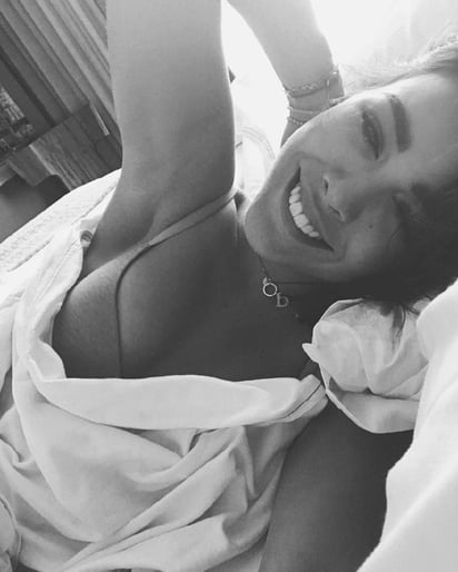 Danna Paola comparte foto desde la cama, (INSTAGRAM)
