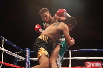 El lagunero no pudo mantener el invicto. (Cortesía Showtime Boxing)