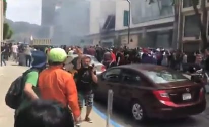 Hombres hieren a mujer durante manifestación