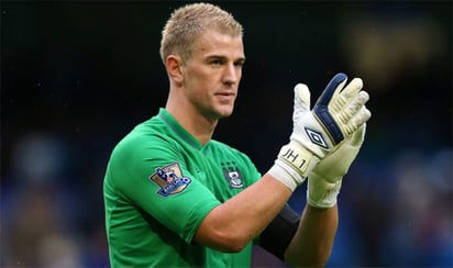 Joe Hart fue delegado por Claudio Bravo en el Manchester CitY. 