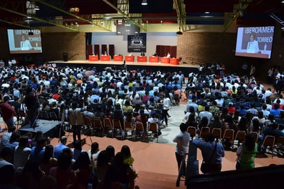 Duración. El encuentro culminó minutos después de la una de la tarde. El lugar estuvo abarrotado. (Fernando Compeán)