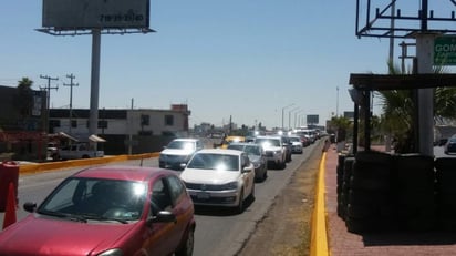 Se informó que también en las noches se tendrá una estrecha vigilancia en dicho puentes y de manera intermitente en los otros y sobre el Periférico. (EL SIGLO DE TORREÓN)