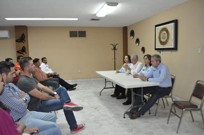 Comerciantes de la Central de Abastos se quejaron de la falta de agua y de la poca vigilancia por parte de la Policía Municipal. (FABIOLA P. CANEDO)
