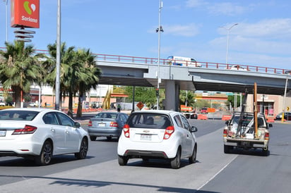 Liberan. Entre mañana jueves y viernes, se abrirá a la circulación vehicular el crucero del puente Diana Laura, con lo que terminarán los congestionamientos en Diagonal Reforma y avenida Juárez. (Fernando Compeán)