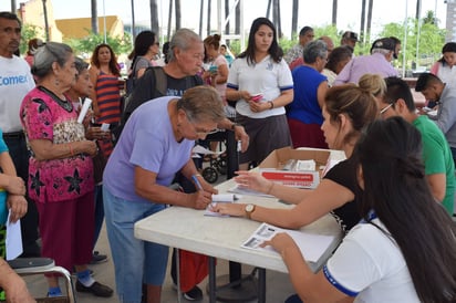 Entrega. En esta ocasión, el recurso se entrega a 5,200 adultos mayores cuyas tarjetas bancarias ya vencieron. 