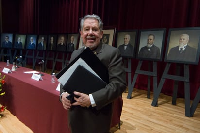 El también ensayista a lo largo de su sólida trayectoria ha creado una vasta obra, que incluye obras teatrales, cuentos, ensayos y novelas, en las que ha plasmado sus inquietudes. (ARCHIVO)