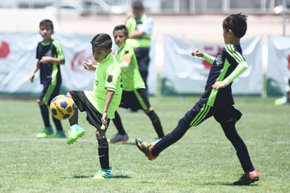 Grandes encuentros se vivieron en la jornada de ayer dentro de la Copa Santos Peñoles 2017. (Jesús Galindo)