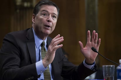 Denunciaron que el despido del director de la Oficina Federal de Investigaciones (FBI), James Comey, es un intento del presidente Donald Trump de bloquear la investigación. (ARCHIVO)