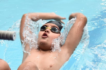 Invitan a serial de natación