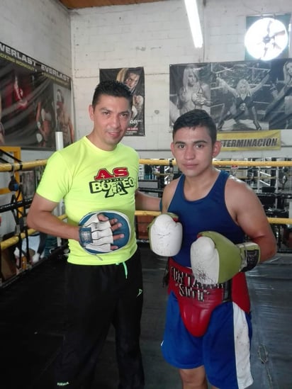 Con 18 años de edad, Manuel tendrá su primera oportunidad de actuar en la máxima justa del deporte amateur en México, luego de una extensa trayectoria de más de 80 peleas a nivel amateur, por lo que cuenta con la experiencia necesaria para afrontar este importante evento. (EL SIGLO DE TORREÓN)