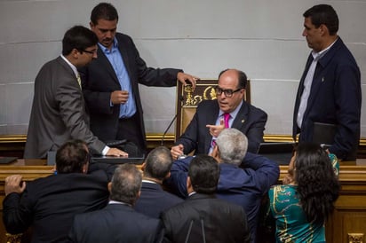 Asamblea. El presidente de la AN, dijo que Maduro pretende continuar con el golpe de estado. 