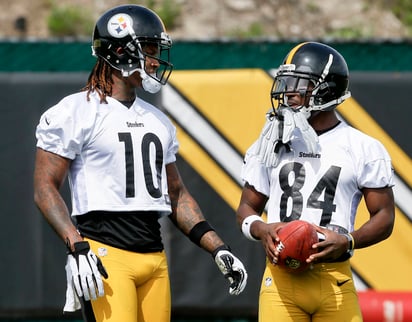 Martavis Bryant (i) sabe que es su última oportunidad en la NFL. El receptor volvió a entrenar tras una suspensión de 13 meses. Martavis Bryant está listo para volver