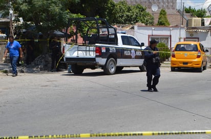 El cuerpo de Manuel de Jesús ya fue llevado al edificio del Servicio Médico Forense (Semefo), ahí se le realizará la autopsia que marca la ley. (ESPECIAL)