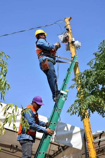 Datos. En la zona urbana de Gómez Palacio, se contabilizan más de 25 mil lámparas. De esta cifra, 18 mil son de led. (CORTESÍA)