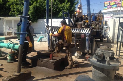 Daños. Tres bombas de agua potable se descompusieron este lunes en la mañana y afectan el suministro  en 22 colonias. El fin de semana falló otra en la Rovirosa Wade y robaron cable en la 11. (CORTESÍA)