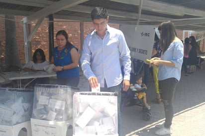 Discuten. Se analizaron las elecciones estatales de Coahuila y sus resultados. (ARCHIVO)