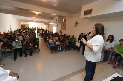 Taller. Arrancaron autoridades municipales de Lerdo un taller de Arte Terapia ahora en Villa León Guzmán. 