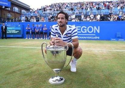 Feliciano López tuvo que venir de atrás para vencer 4-6, 7-6 (2), 7-6 (8) a Marin Cilic. (EFE)