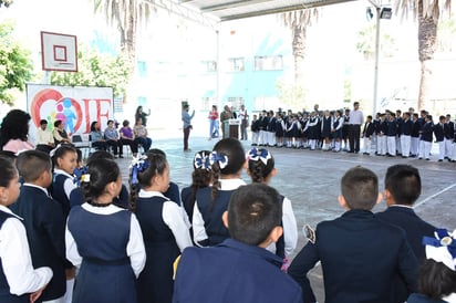 Prevención. Realizan Feria de la Salud con niños de la primaria 18 de Marzo, con el tema de prevención de adicciones.