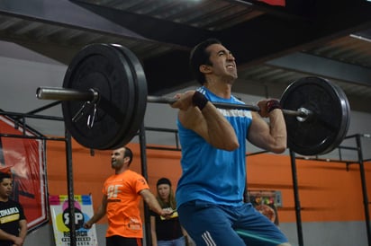 En la modalidad “crossfit edition”, los varones cargarán el 70 por ciento de su peso corporal y las damas el 50 por ciento, todos realizarán 4 ejercicios, además de un circuito, con jueces atentos a que cada repetición sea bien ejecutada. (EL SIGLO DE TORREÓN)