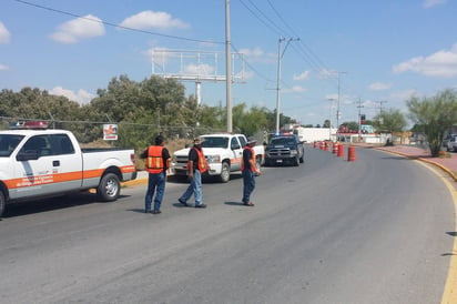 Acción. Dentro de los operativos los trabajadores de grúas se llevaron por la fuerza al menos dos vehículos con todo y tripulantes.