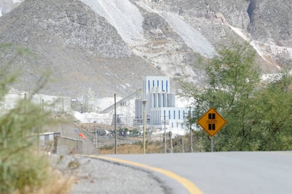 Sin riesgo. Instancias de gobierno descartan riesgo ambiental y de salud por la planta de cianuro de sodio en Dinamita. 